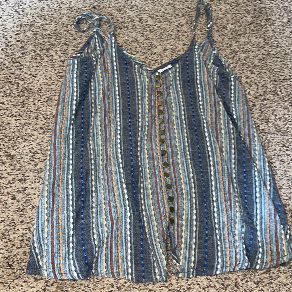En Crème tank top!
